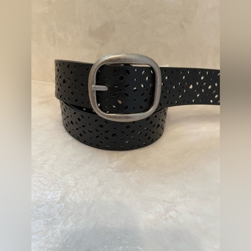 NWT REVERSIBLE Black Brown Perforated Leather  Belt Silver Tone Buckle L